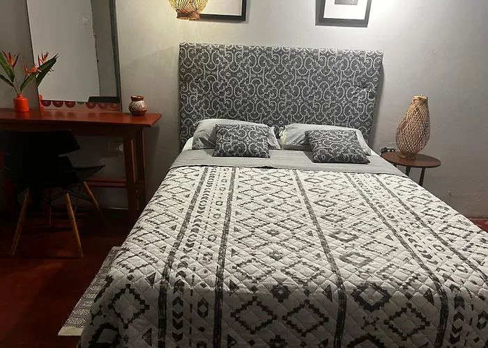 Otorongo Guest House
